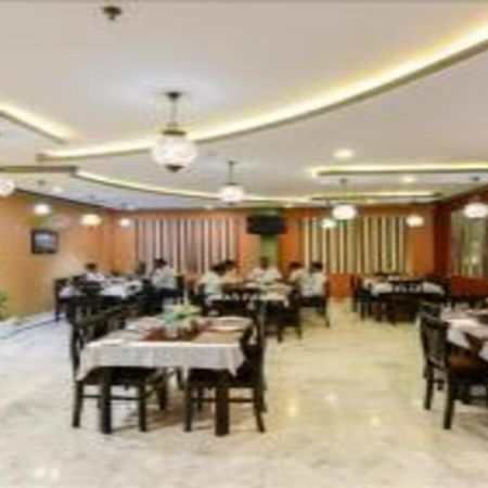 Hotel Chanakya Agra  Esterno foto