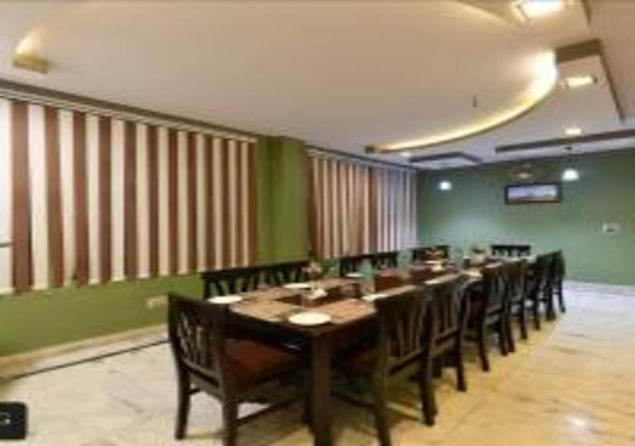 Hotel Chanakya Agra  Esterno foto