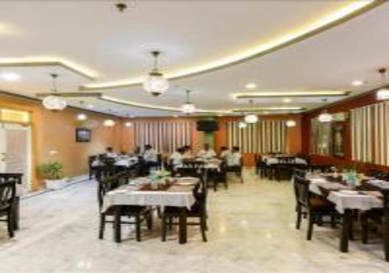 Hotel Chanakya Agra  Esterno foto