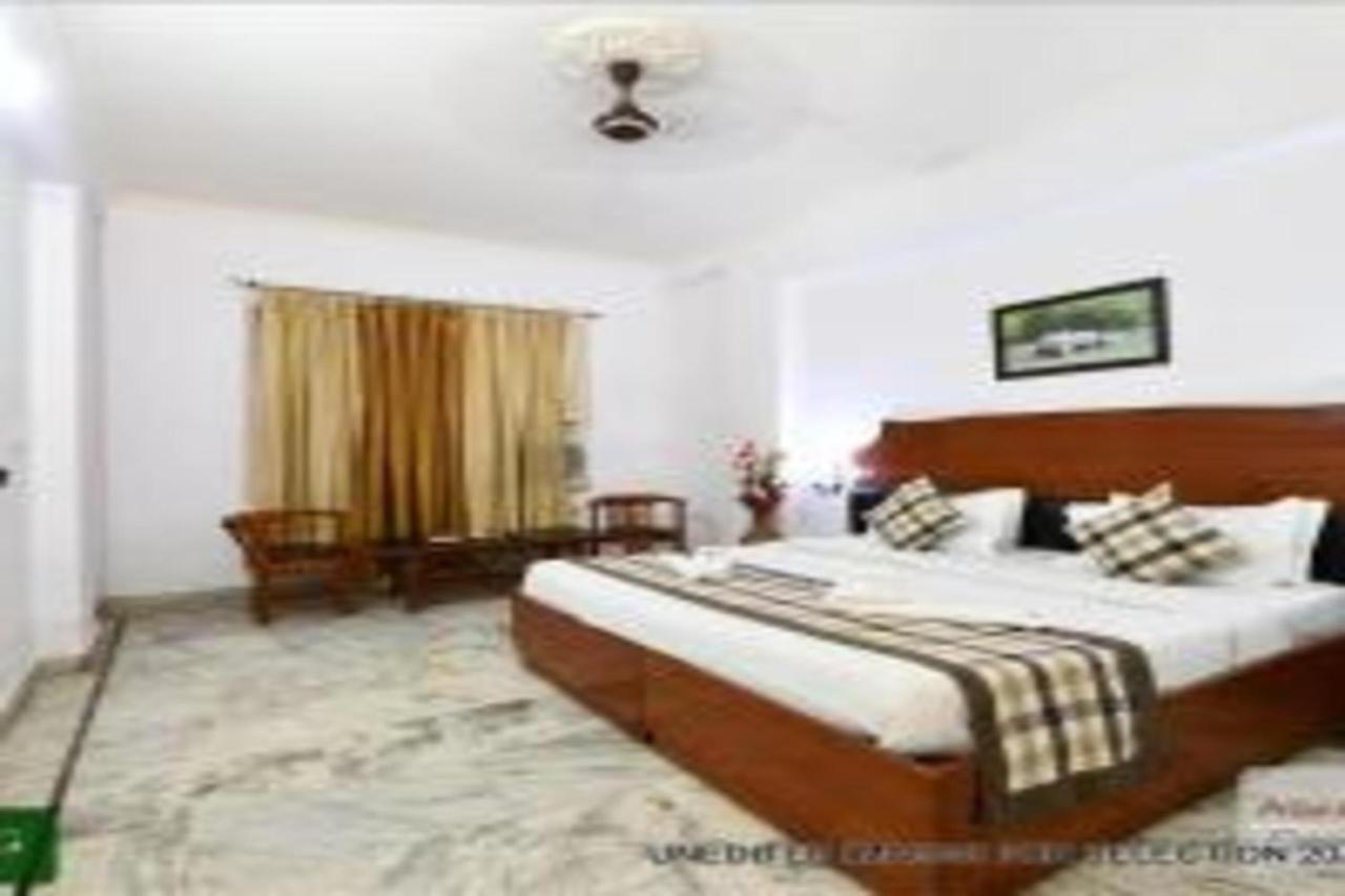 Hotel Chanakya Agra  Esterno foto