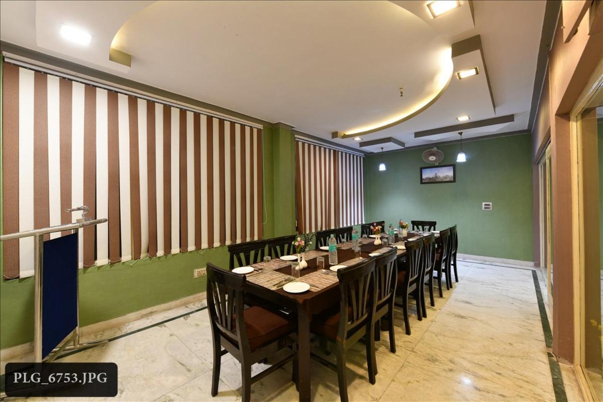 Hotel Chanakya Agra  Esterno foto