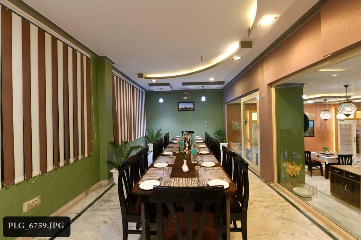 Hotel Chanakya Agra  Esterno foto