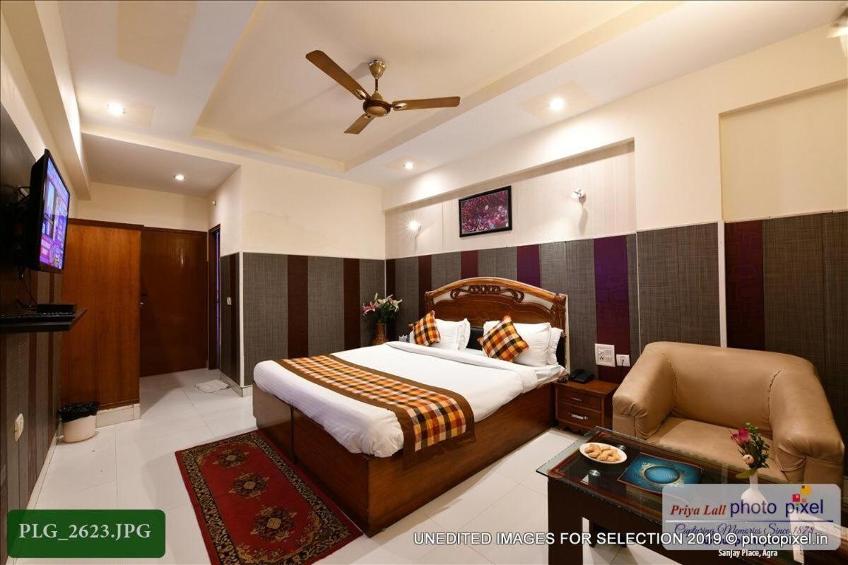 Hotel Chanakya Agra  Esterno foto