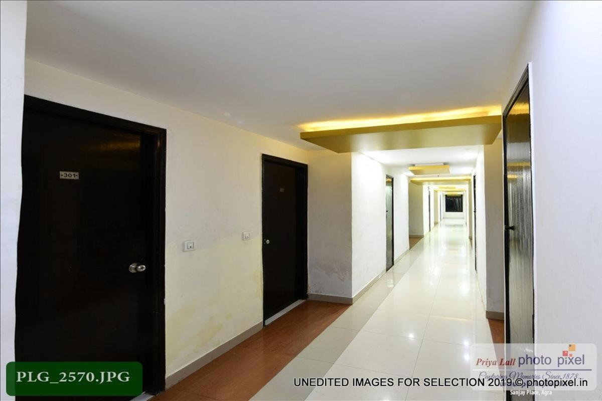 Hotel Chanakya Agra  Esterno foto